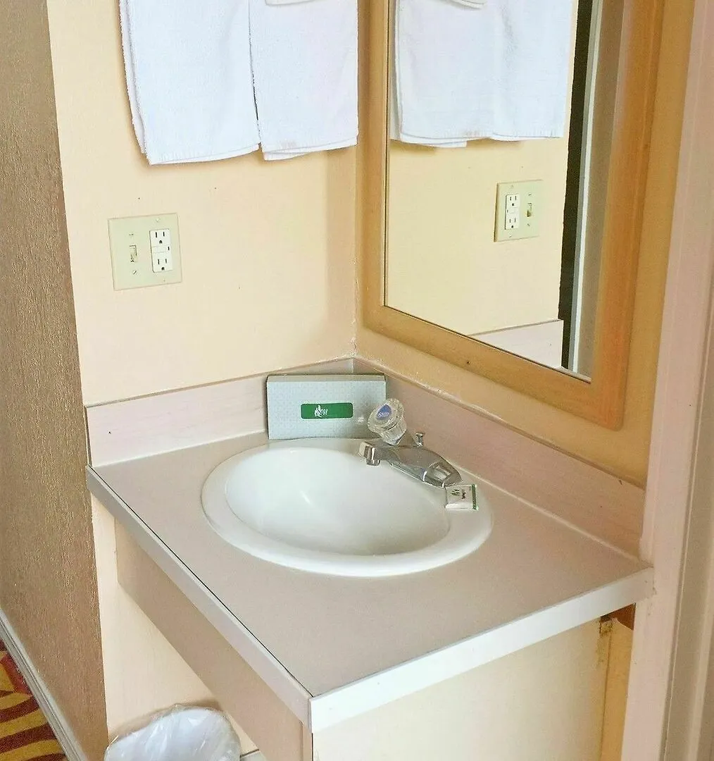 Hotel Portland Value Inn And Suites United States